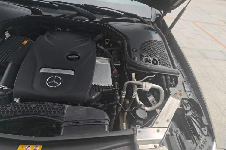 Used Mercedes-Benz E-Class 2018 Restyled E 300 L Sport Luxury Edition Engine Bay Left
