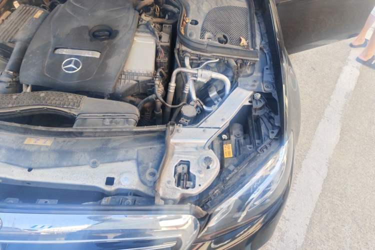 Used Mercedes-Benz E-Class 2018 E 300 L Luxury Model Engine Bay Left