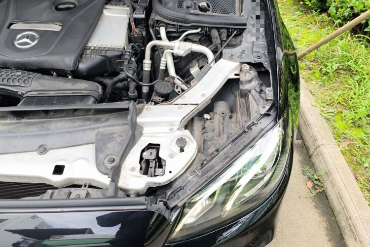 Used Mercedes-Benz E-Class 2018 E 300 L Sport Luxury Edition Engine Bay Left