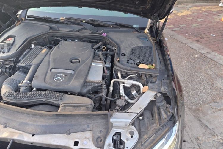 Used Mercedes-Benz E-Class 2018 E 200 L Sport Edition Engine Bay Left