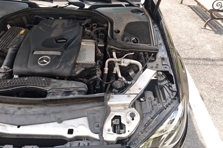 Used Mercedes-Benz E-Class 2018 E 300 L Sport Luxury Edition Engine Bay Left