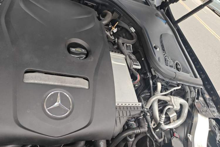 Used Mercedes-Benz E-Class 2018 Facelift E 200 L Engine Bay Left