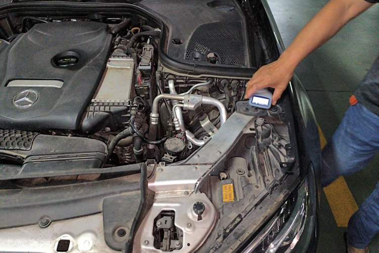 Used Mercedes-Benz E-Class 2018 Facelift E 200 L Engine Bay Left