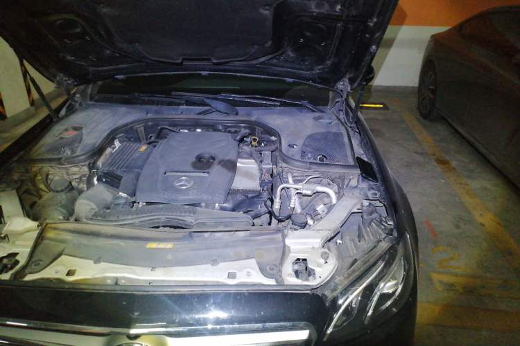Used Mercedes-Benz E-Class 2018 E 300 L Luxury Model Engine Bay Left