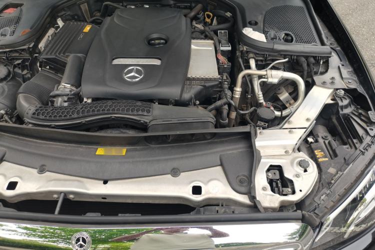 Used Mercedes-Benz E-Class 2018 Facelift E 200 L Engine Bay Left