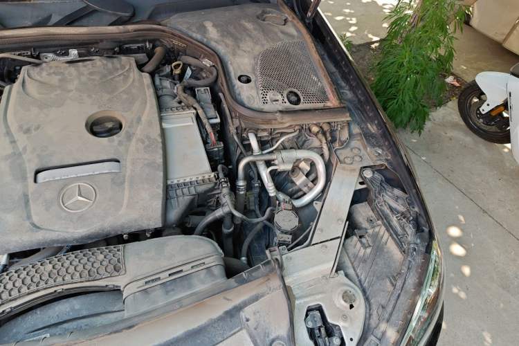 Used Mercedes-Benz E-Class 2018 Facelift E 200 L Engine Bay Left