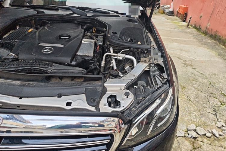 Used Mercedes-Benz E-Class 2018 Facelifted E 300 L Stylish Version Engine Bay Left