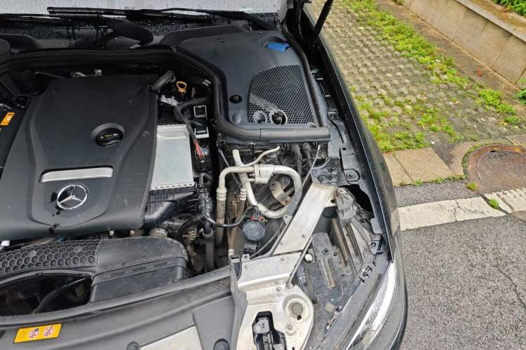 Used Mercedes-Benz E-Class 2018 E 300 L Sport Luxury Edition Engine Bay Left