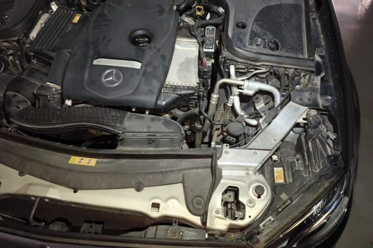 Used Mercedes-Benz E-Class 2018 Facelift E 300 L Luxury Edition Engine Bay Left