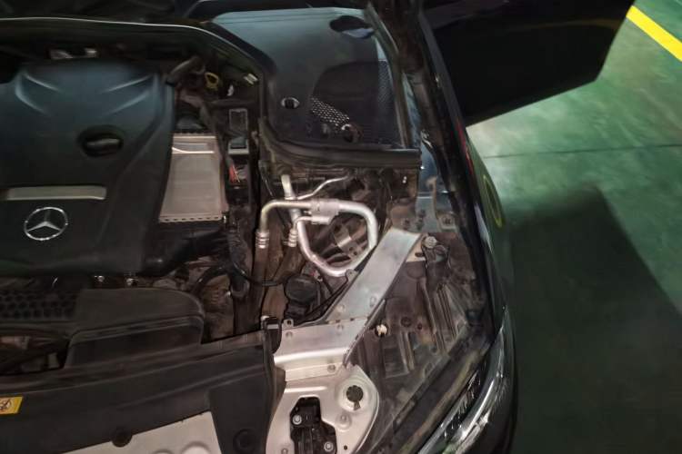 Used Mercedes-Benz E-Class 2018 E 300 L Luxury Model Engine Bay Left