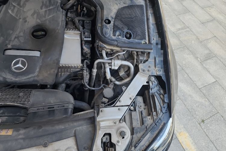 Used Mercedes-Benz E-Class 2018 Facelift E 200 L Engine Bay Left