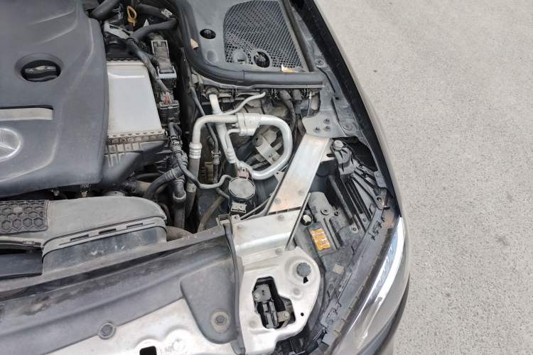 Used Mercedes-Benz E-Class 2018 Facelift E 200 L Sport Edition Engine Bay Left