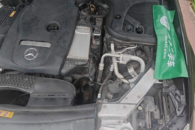 Used Mercedes-Benz E-Class 2018 E 300 L Sport Luxury Edition Engine Bay Left