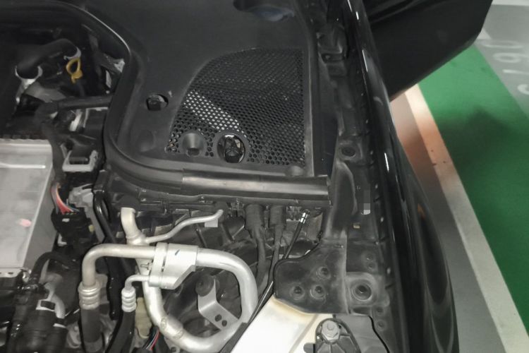 Used Mercedes-Benz E-Class 2018 Facelifted E 300 L Stylish Version Engine Bay Left