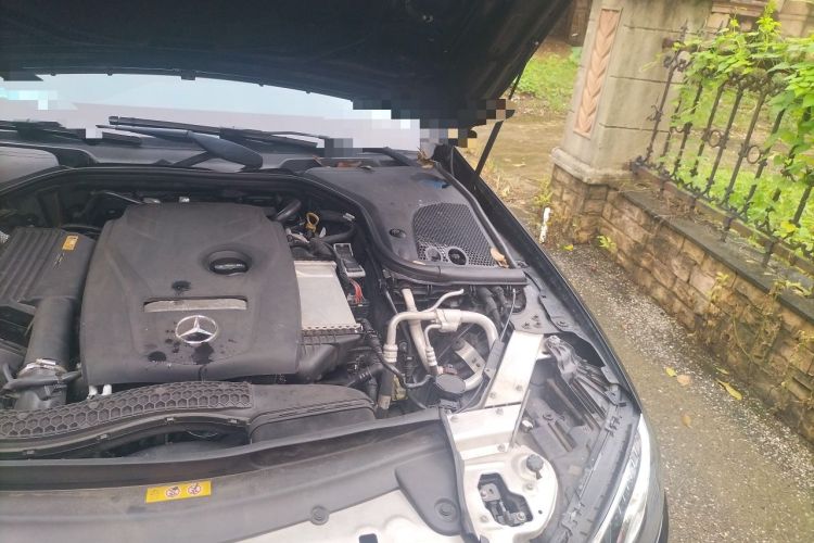 Used Mercedes-Benz E-Class 2018 E 200 L Sport Edition Engine Bay Left