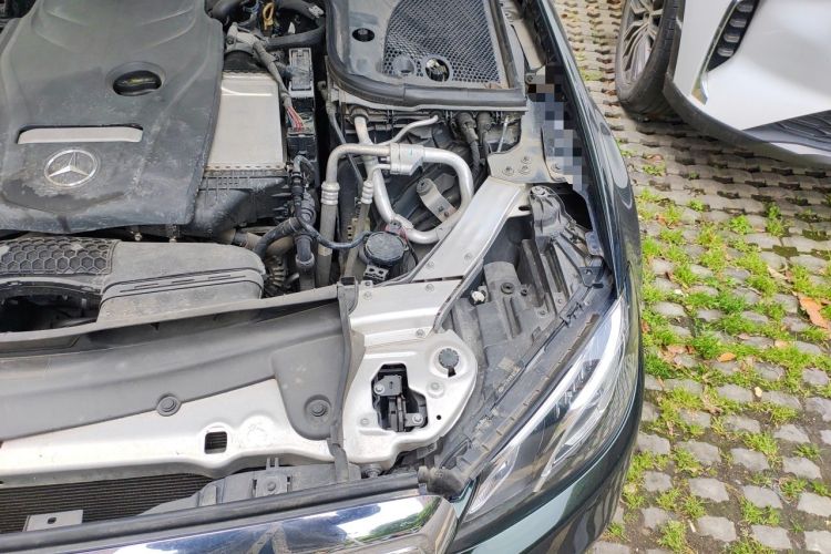 Used Mercedes-Benz E-Class 2018 Facelifted E 300 L Stylish Version Engine Bay Left
