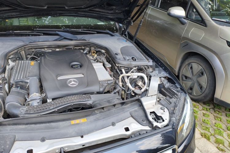 Used Mercedes-Benz E-Class 2018 Restyled E 300 L Sport Luxury Edition Engine Bay Left