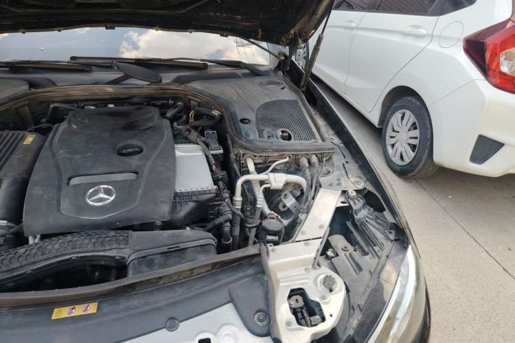 Used Mercedes-Benz E-Class 2018 Facelifted E 300 L Stylish Version Engine Bay Left