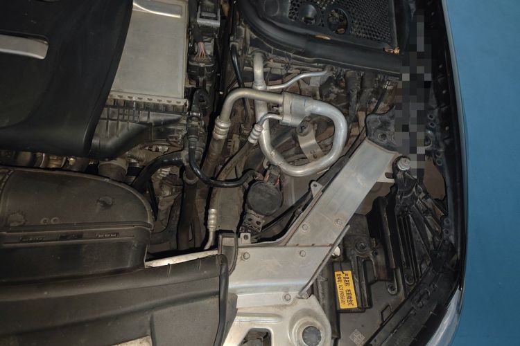 Used Mercedes-Benz E-Class 2018 E 300 L Stylish Model Engine Bay Left