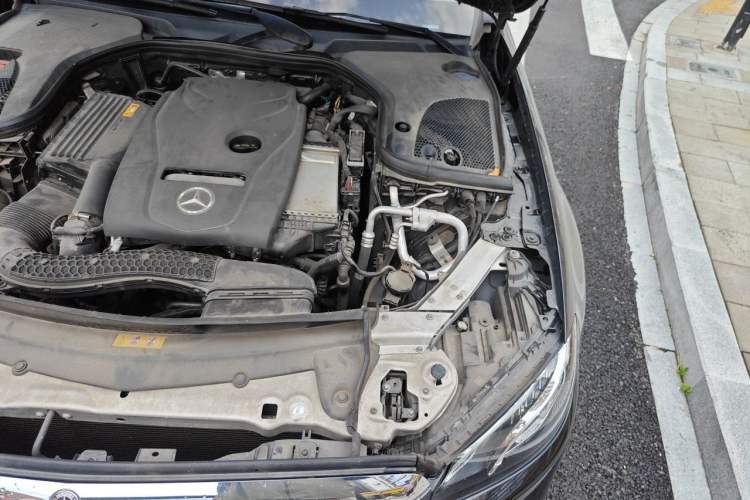 Used Mercedes-Benz E-Class 2018 Facelifted E 300 L Stylish Version Engine Bay Left