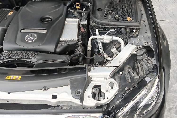 Used Mercedes-Benz E-Class 2018 Facelift E 200 L 4MATIC Engine Bay Left