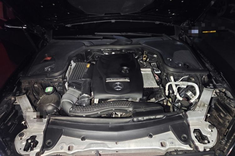 Used Mercedes-Benz E-Class 2018 Facelift E 300 L Luxury Edition Engine Bay