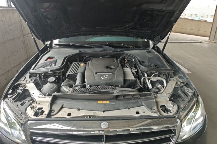 Used Mercedes-Benz E-Class 2018 Facelift E 200 L Engine Bay