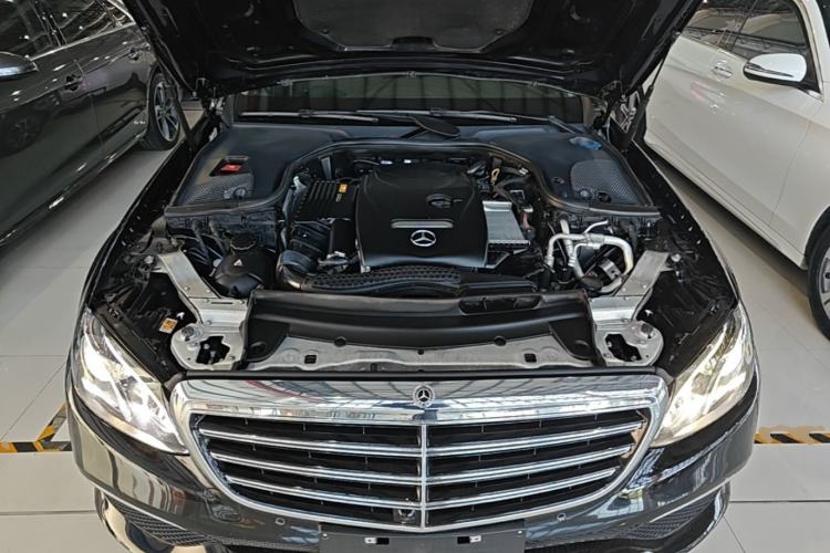 Used Mercedes-Benz E-Class 2018 Facelift E 300 L Luxury Edition Engine Bay