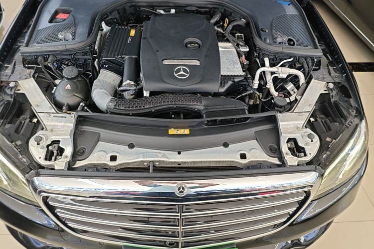 Used Mercedes-Benz E-Class 2018 Facelift E 300 L Luxury Edition Engine Bay