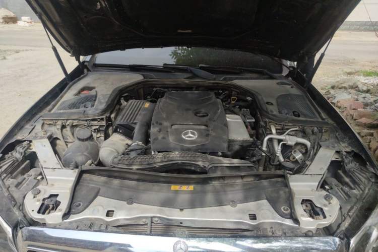 Used Mercedes-Benz E-Class 2018 Facelifted E 300 L Stylish Version Engine Bay
