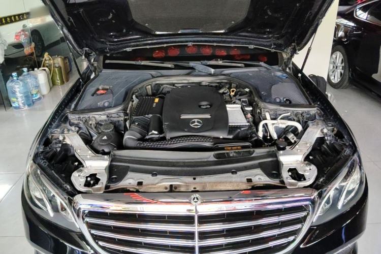Used Mercedes-Benz E-Class 2018 E 200 L Sport Edition Engine Bay