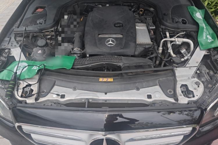 Used Mercedes-Benz E-Class 2018 E 300 L Sport Luxury Edition Engine Bay