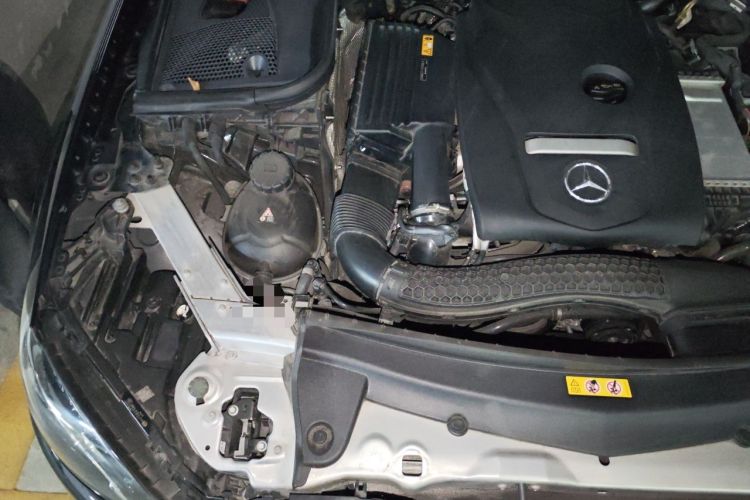 Used Mercedes-Benz E-Class 2018 Restyled E 300 L Sporty and Stylish Edition Engine Bay Right