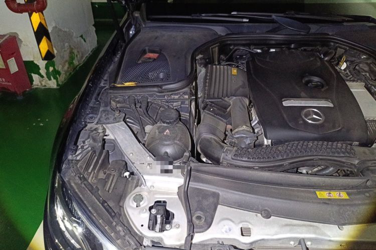 Used Mercedes-Benz E-Class 2018 Facelifted E 300 L Stylish Version Engine Bay Right