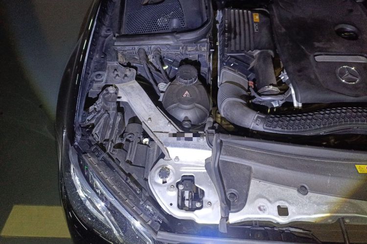 Used Mercedes-Benz E-Class 2018 Restyled E 300 L Sporty and Stylish Edition Engine Bay Right