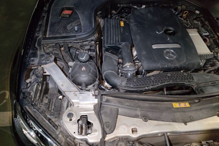 Used Mercedes-Benz E-Class 2018 Restyled E 300 L Sport Luxury Edition Engine Bay Right
