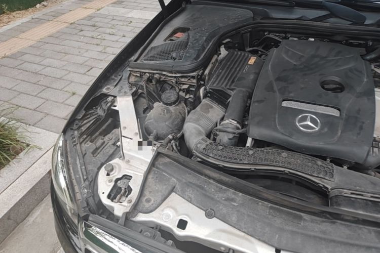 Used Mercedes-Benz E-Class 2018 Facelift E 200 L Sport Edition Engine Bay Right