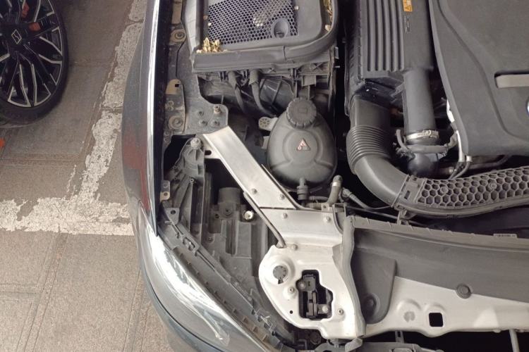 Used Mercedes-Benz E-Class 2018 Facelift E 200 L Sport Edition Engine Bay Right
