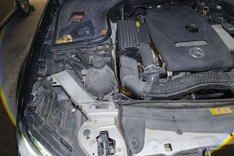 Used Mercedes-Benz E-Class 2018 E 300 L Sport Luxury Edition Engine Bay Right