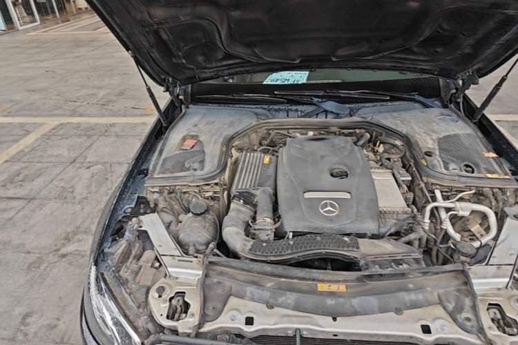 Used Mercedes-Benz E-Class 2018 Facelifted E 300 L Stylish Version Engine Bay Right
