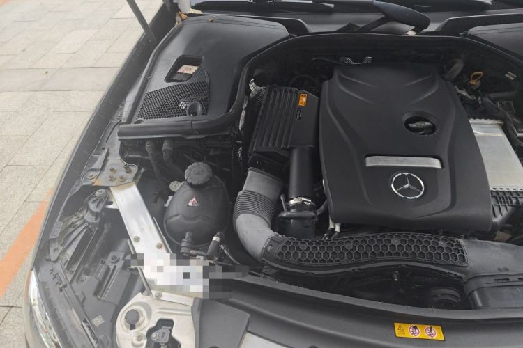 Used Mercedes-Benz E-Class 2018 Restyled E 300 L Sport Luxury Edition Engine Bay Right
