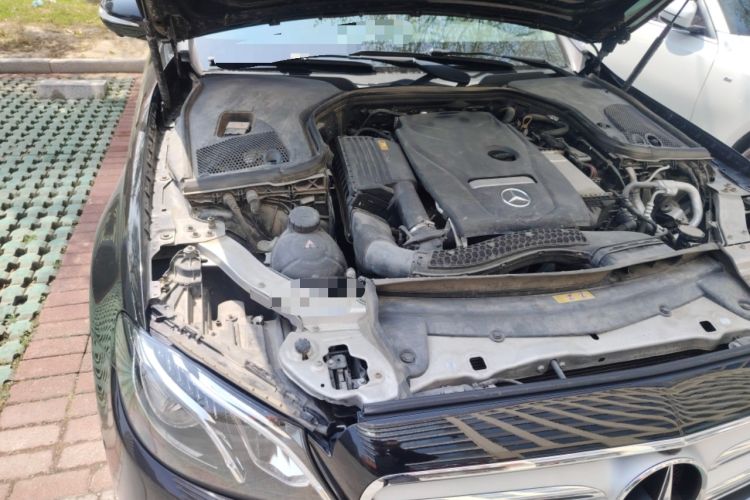 Used Mercedes-Benz E-Class 2018 Restyled E 300 L Sport Luxury Edition Engine Bay Right
