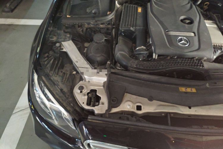 Used Mercedes-Benz E-Class 2018 Restyled E 300 L Sporty and Stylish Edition Engine Bay Right