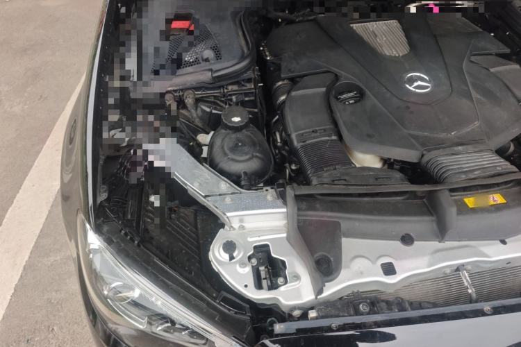 Used Mercedes-Benz E-Class 2018 E 320 L Sport 4MATIC Engine Bay Right