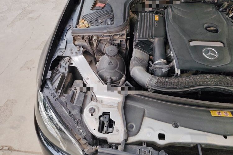 Used Mercedes-Benz E-Class 2018 Facelift E 300 L Luxury Edition Engine Bay Right