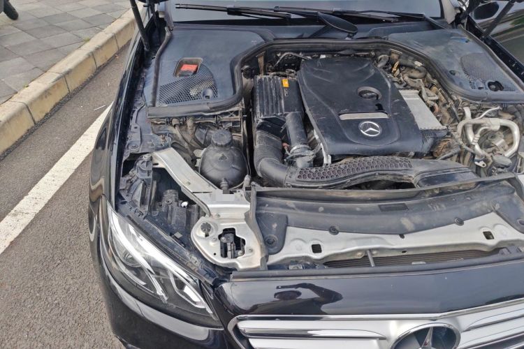 Used Mercedes-Benz E-Class 2018 Restyled E 300 L Sporty and Stylish Edition Engine Bay Right