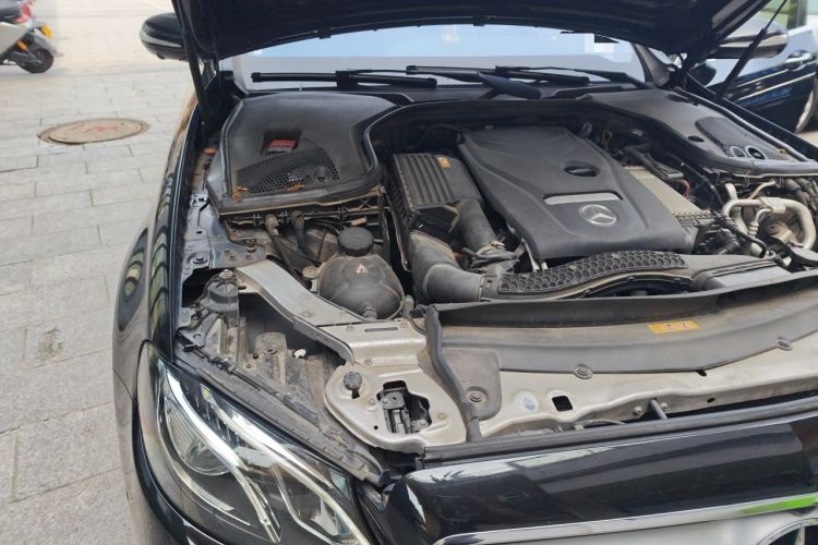 Used Mercedes-Benz E-Class 2018 Restyled E 300 L Sport Luxury Edition Engine Bay Right