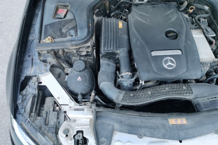 Used Mercedes-Benz E-Class 2018 Facelift E 300 L Luxury Edition Engine Bay Right