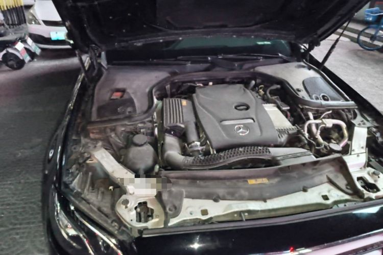 Used Mercedes-Benz E-Class 2018 Restyled E 300 L Sporty and Stylish Edition Engine Bay Right