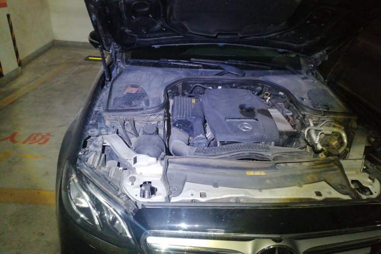 Used Mercedes-Benz E-Class 2018 E 300 L Luxury Model Engine Bay Right